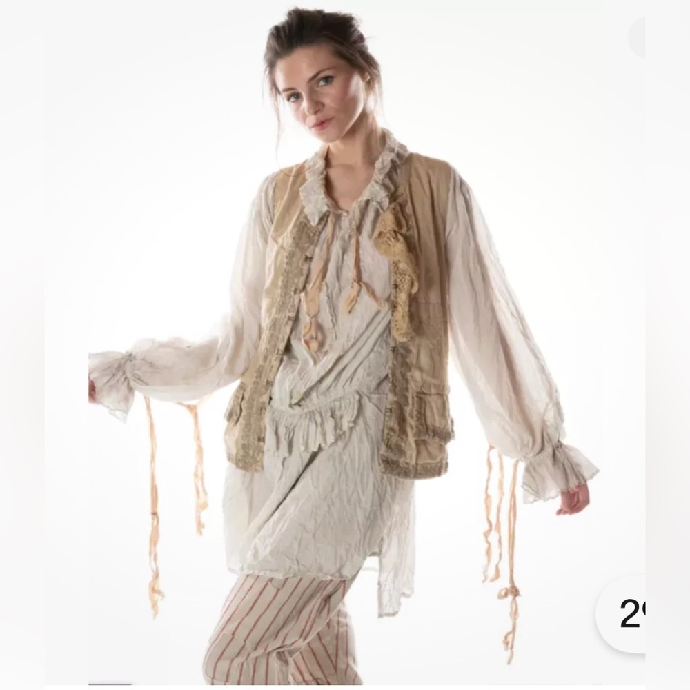 Magnolia Pearl Starla Vest in Vellum